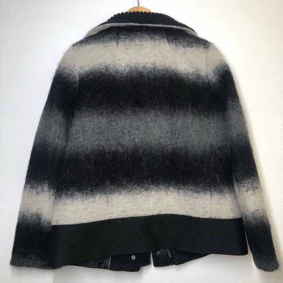 Banana Republic Warm Jacket - Picture 6 of 8